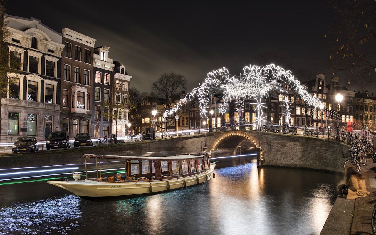 Rondvaart tijdens Amsterdam Light Festival met Amsterdam Boat Experience!