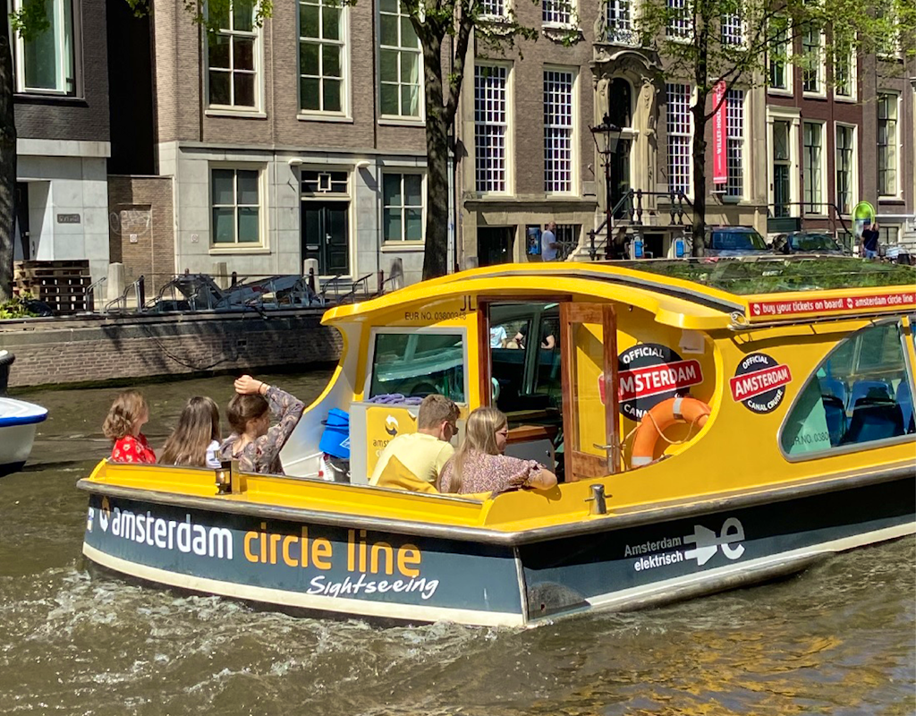 Cheese & Wine Cruise door Amsterdam!