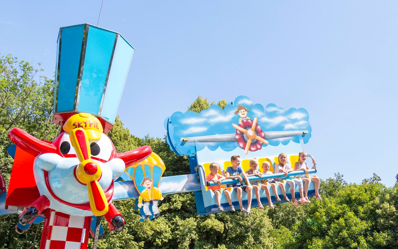 2 vrijdagmiddag tickets ‘Spelen en eten’ voor Amusementspark Tivoli!