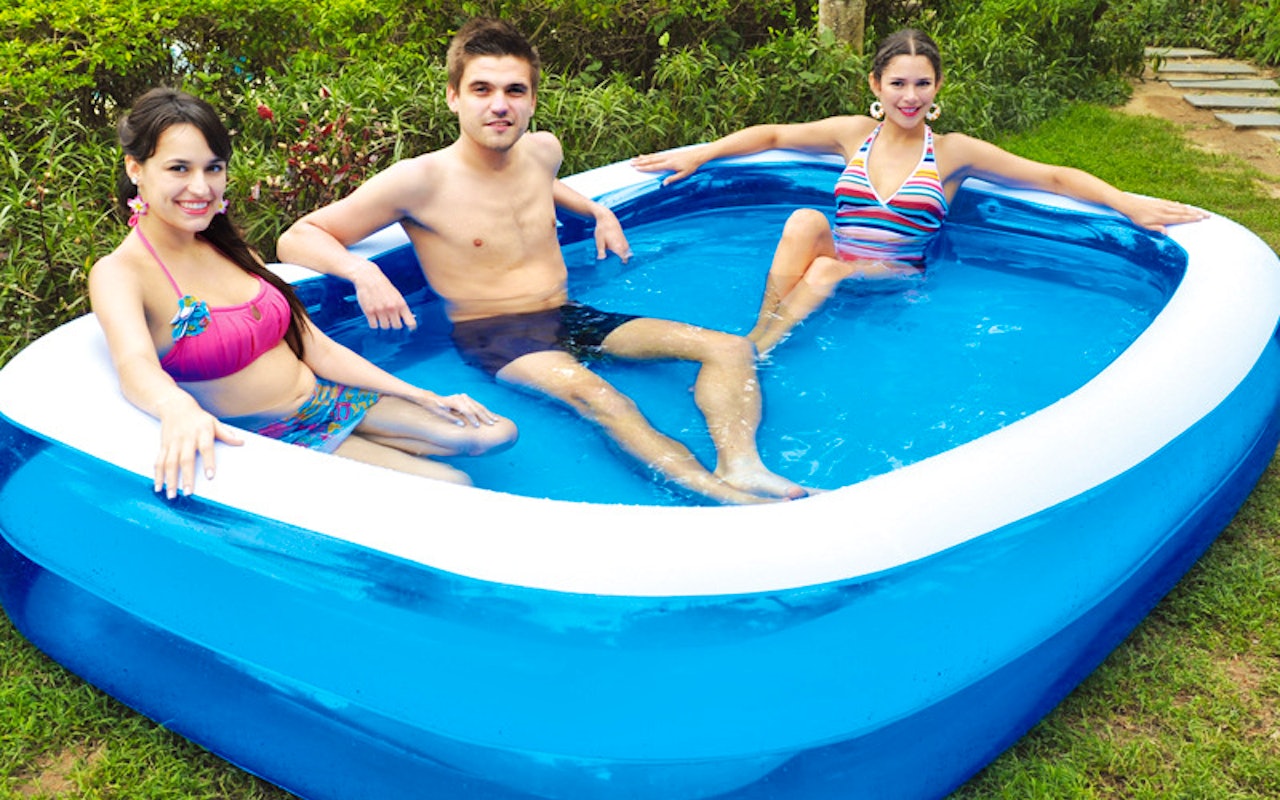 Verkoeling voor het hele gezin met dit XXL zwembad!