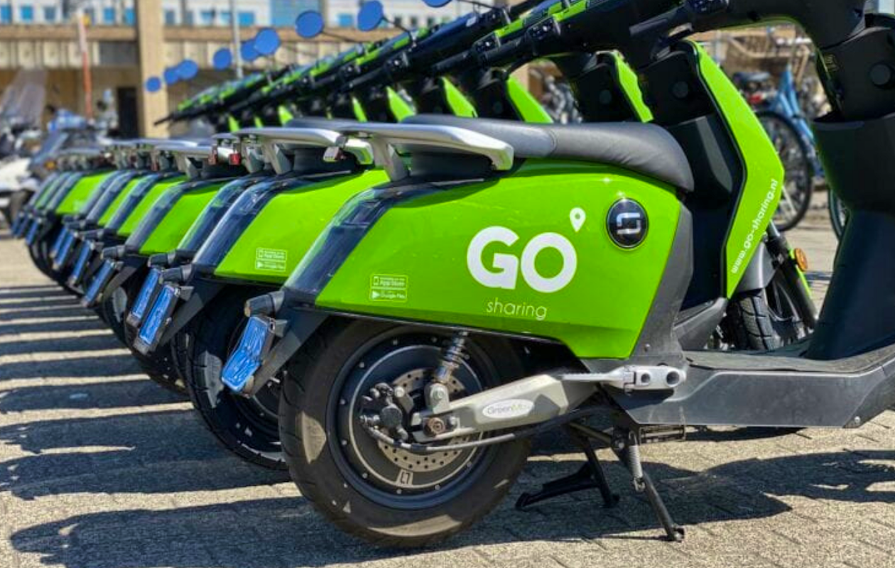 6 keer 50 minuten scooter rijden via GO sharing!
