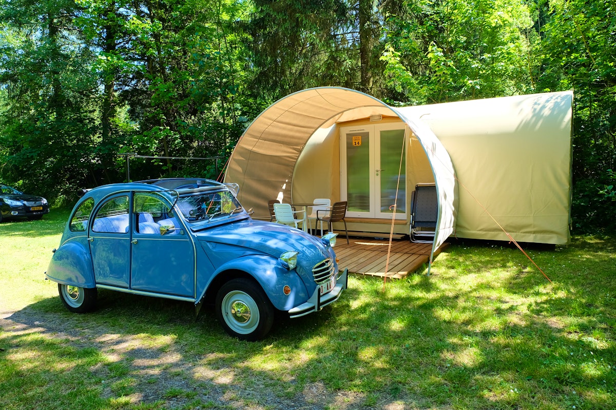 Stijlvol kamperen in een hippe Glaming CoCo Sweet in de Belgische Ardennen (max. 4p)!