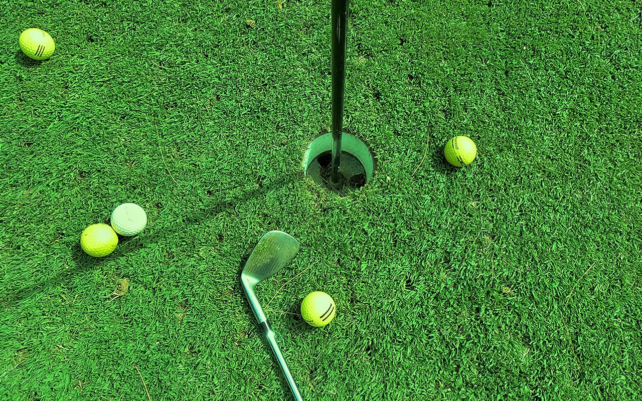 Onbeperkt Shortgolf op de par 3 baan met 6-holes bij de Groningse Golf Club Duurswold!