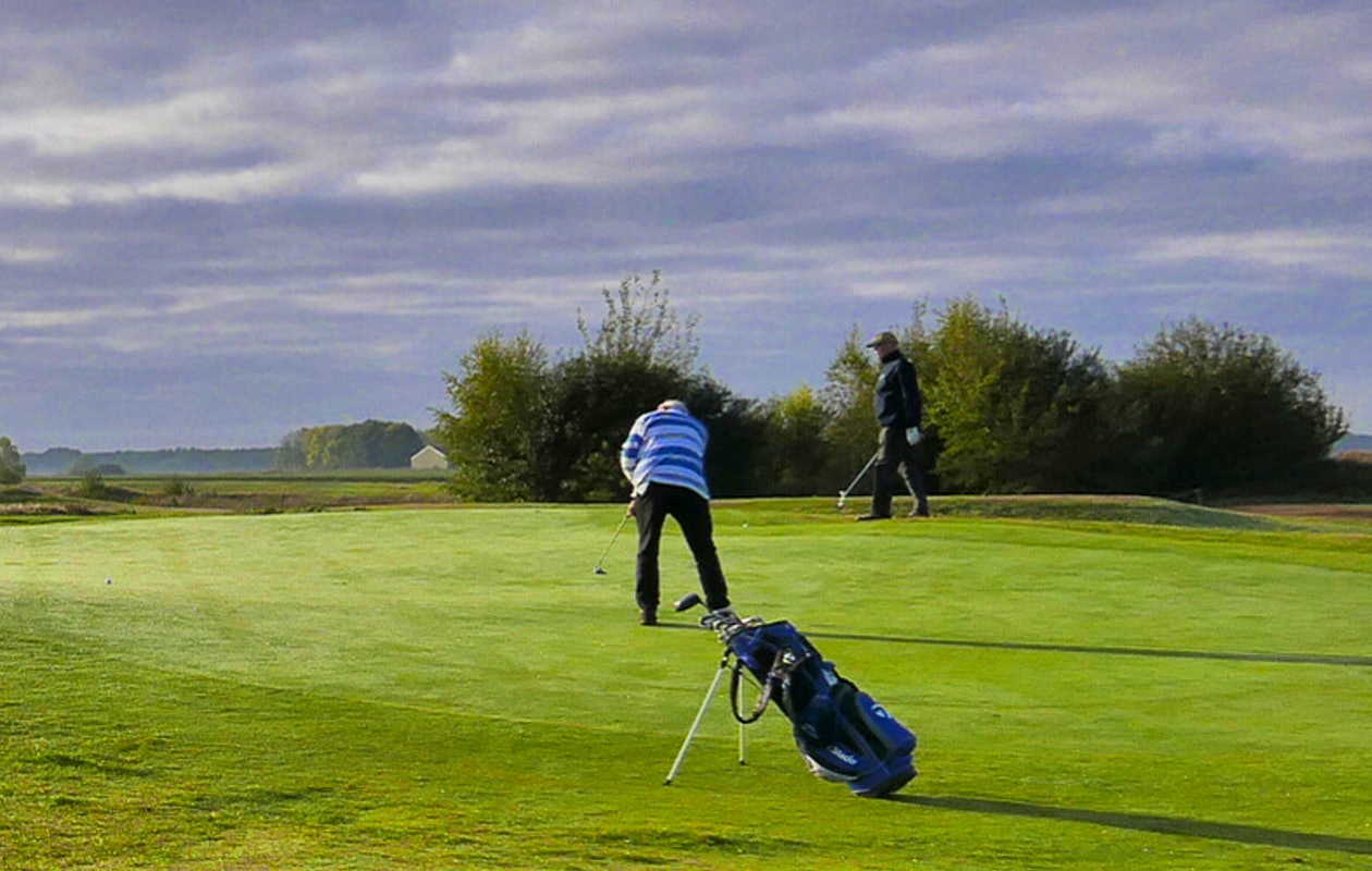 Onbeperkt Shortgolf op de par 3 baan met 6-holes bij de Groningse Golf Club Duurswold!