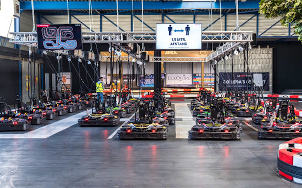 2 x 10 minuten karten op de indoor kartbaan van Powerarea in Limburg!