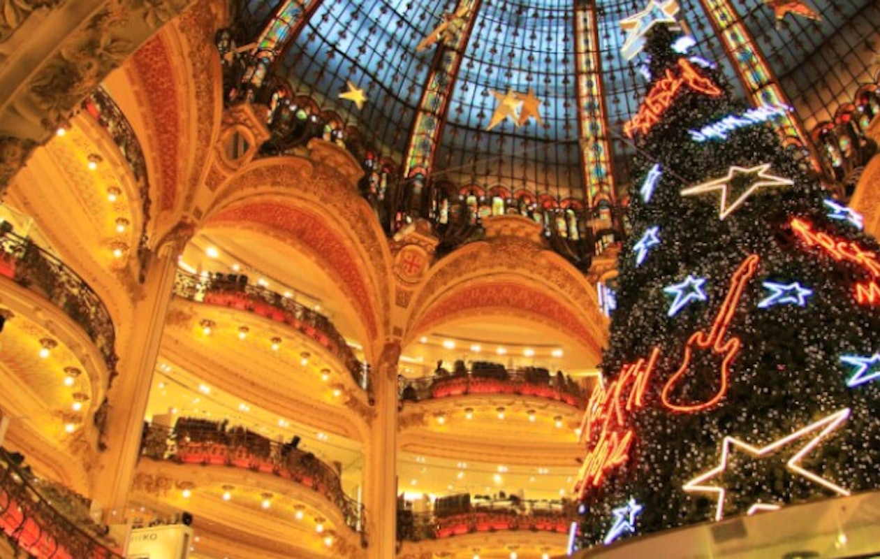 Kersthoppen in Parijs voor 2 personen op een dag naar keuze!